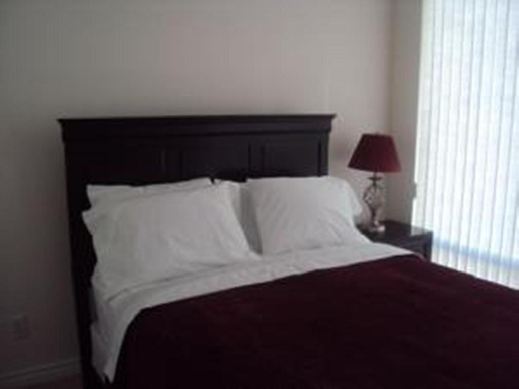 Urban Furnished Suites - Mississauga Værelse billede