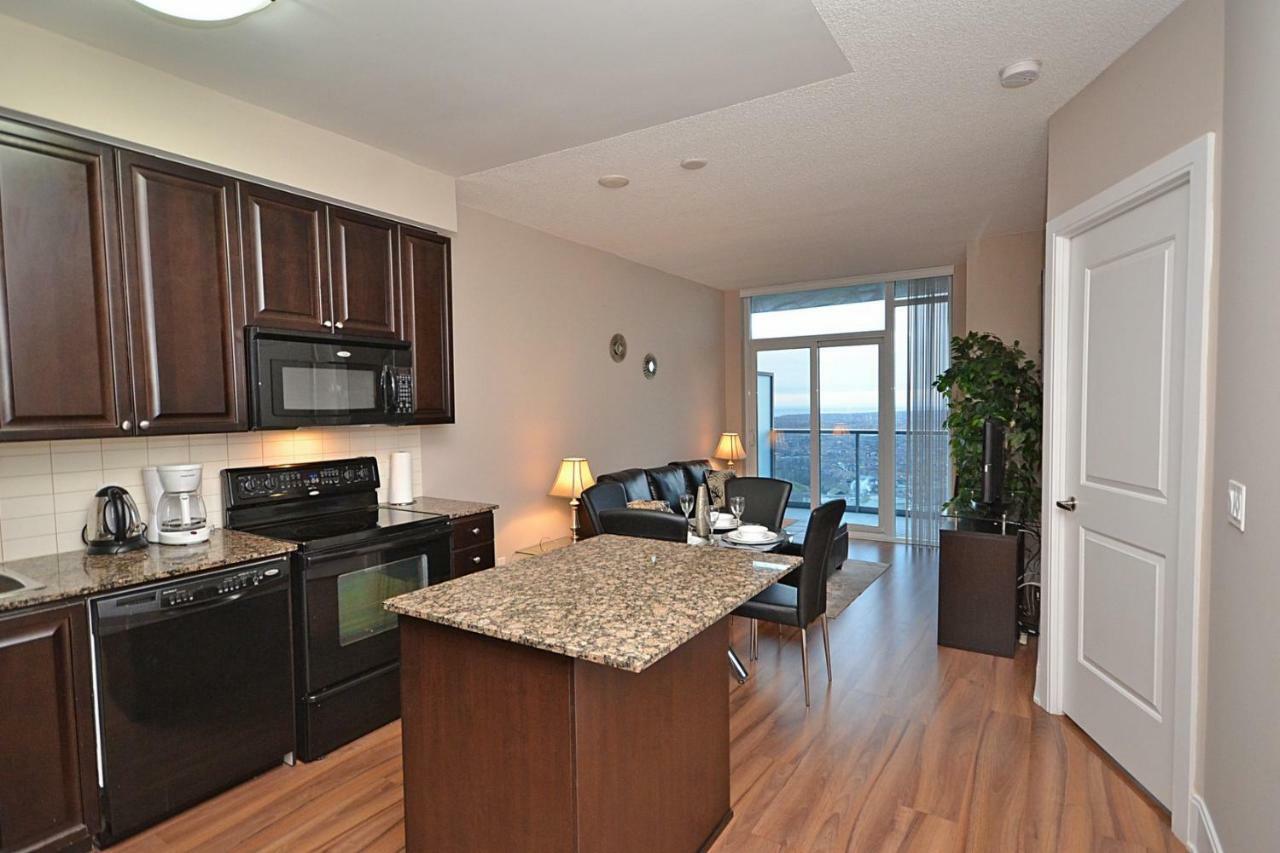 Urban Furnished Suites - Mississauga Eksteriør billede